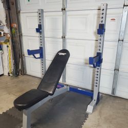 Fitness Gear Pro Olympic Weight Bench With Squat Rack , Adjustable Bench And  With Spotters .below Retail Price 