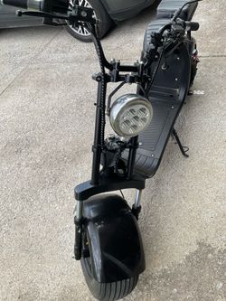 ELECTRIC SCOOTER {read details}