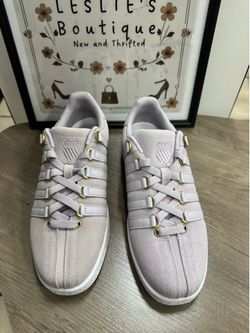K-Swiss WOMEN Classic VN Suede. Durable