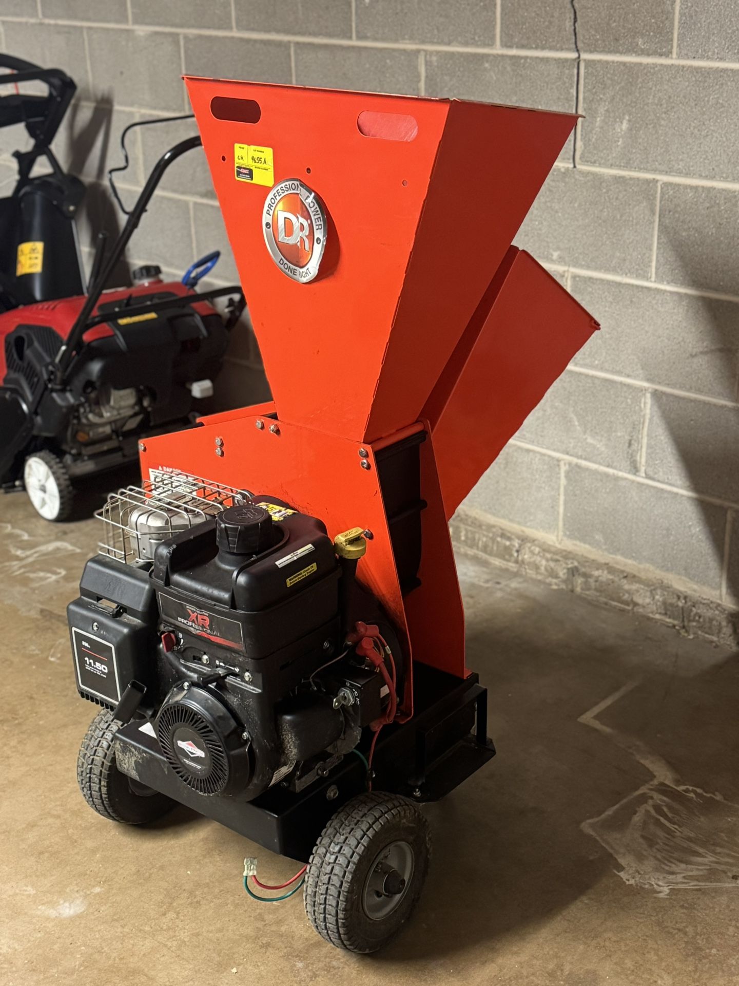 DR Chipper Shredder 11.5 B&S ES #CS33040BEN (No Battery)
