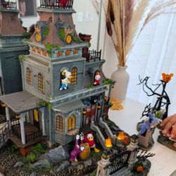 Disney Haunted Mansion