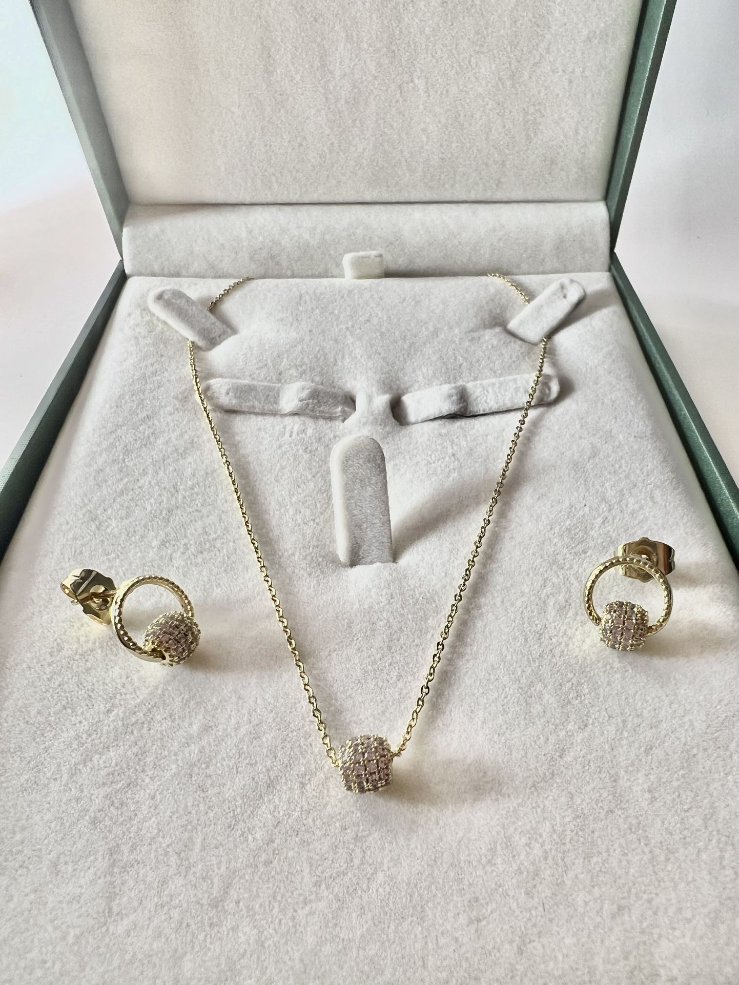 Necklace Earnings for women pendant 18k plated stainless steel