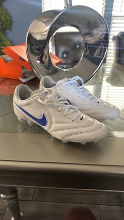Nike tiempo ligera pro size 10