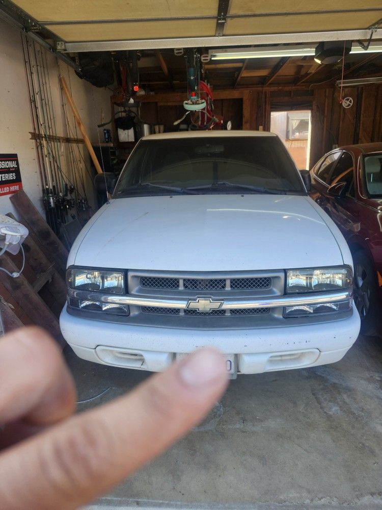 2000 Chevrolet S-10