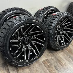NEW 22x12 TIS wheels wrapped in AMP TERRAIN RT 33x12.50r22 tires