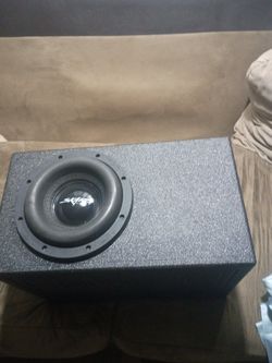 8" Sub with box