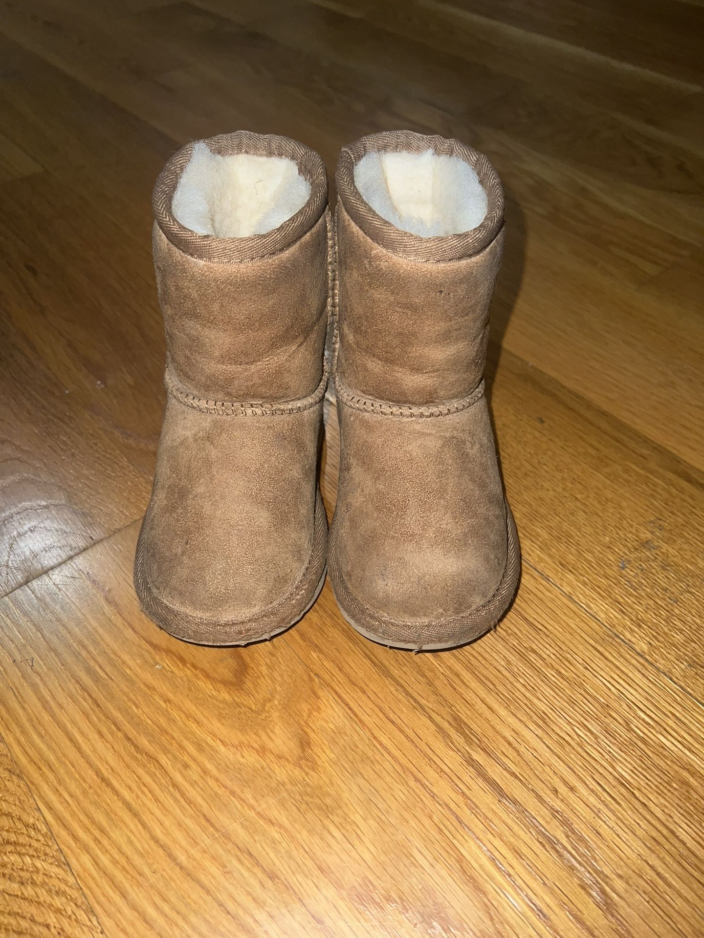 Toddler Chestnut Uggs