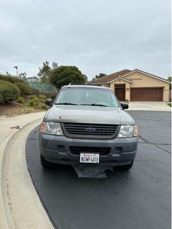 2004 Ford explorer- for parts