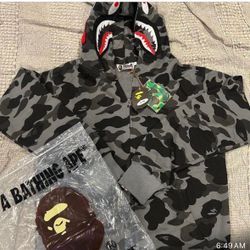 bape hoodie