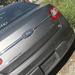 2011 Ford Taurus