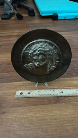 Jesus Plate