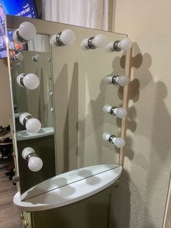 Impressions Vanity