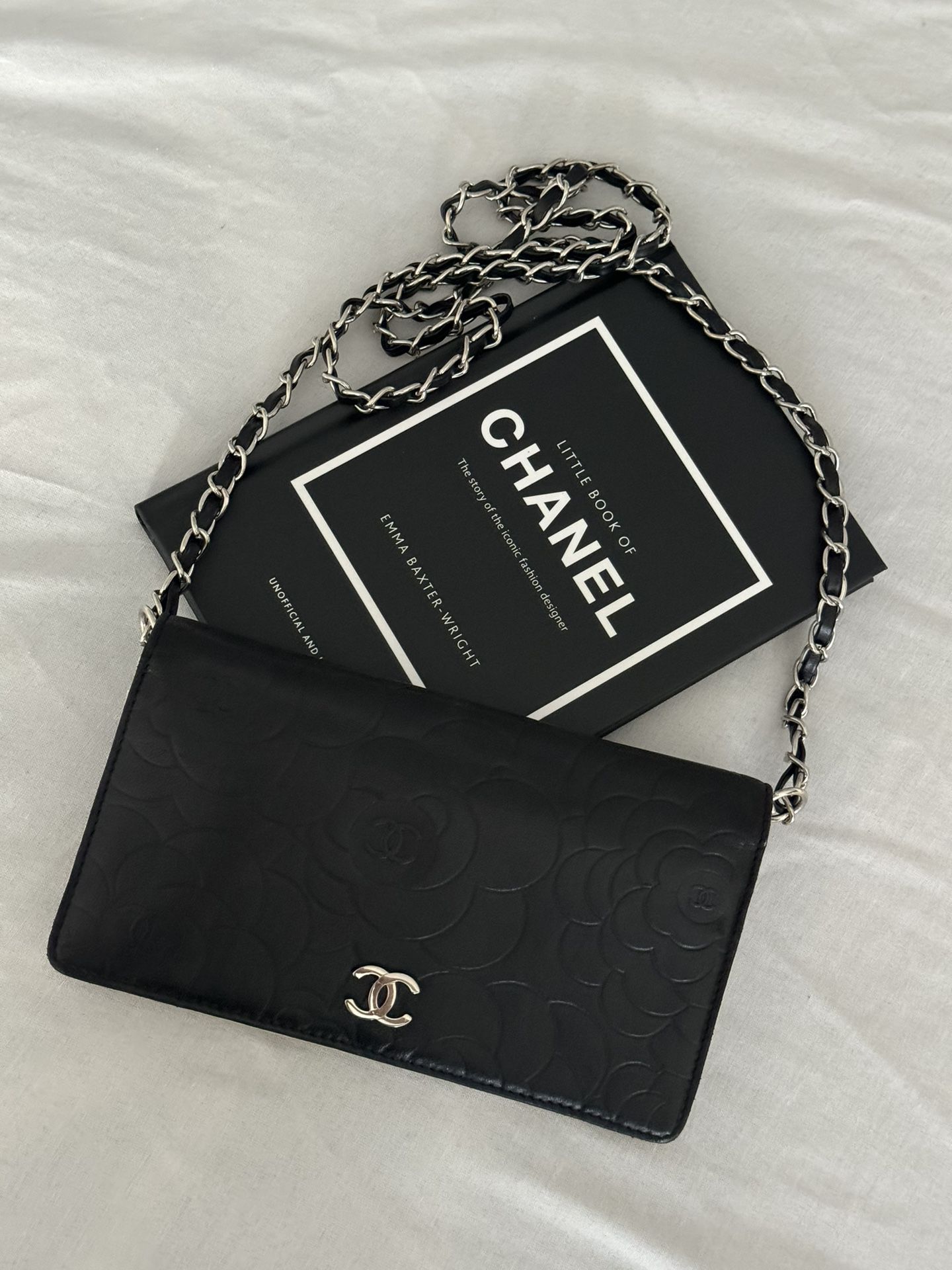 Authentic CHANEL Camellia Bi-Fold wallet on chain crossbody bag - Black