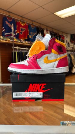 New Jordan 1 Light Fusion Red size 7.5