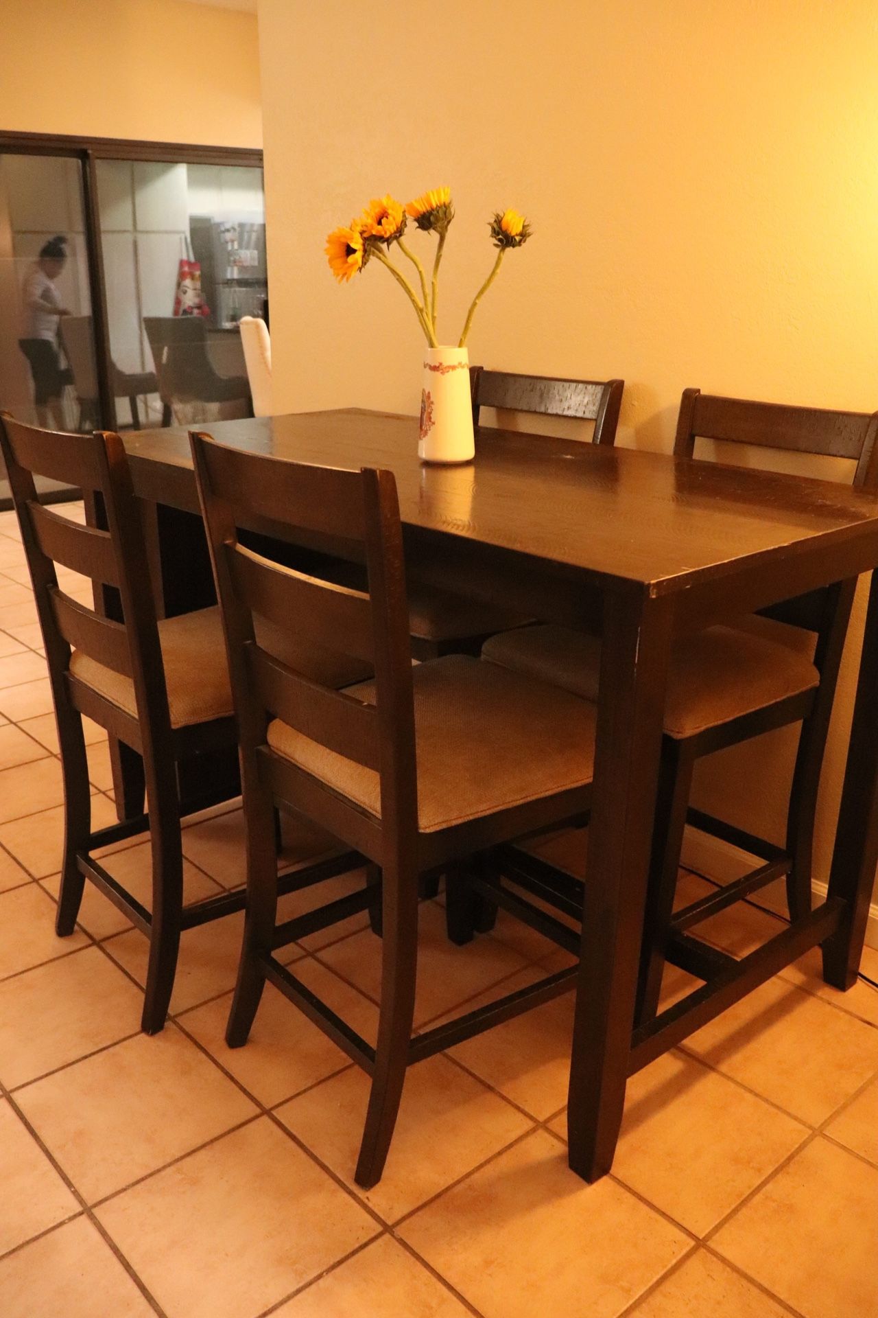 Dinning Table