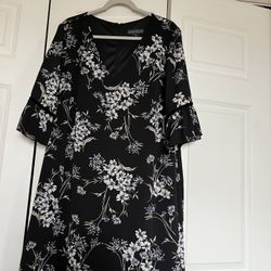 It’s A Beautiful Dress In Size 16W The Color Is Multicolor  Made By Jessica Howard 