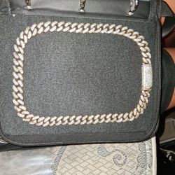 Neckless