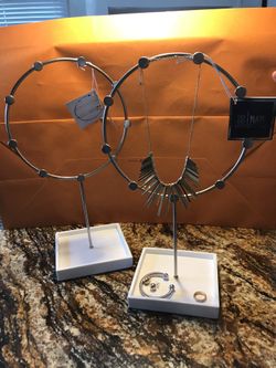 Jewelry holder