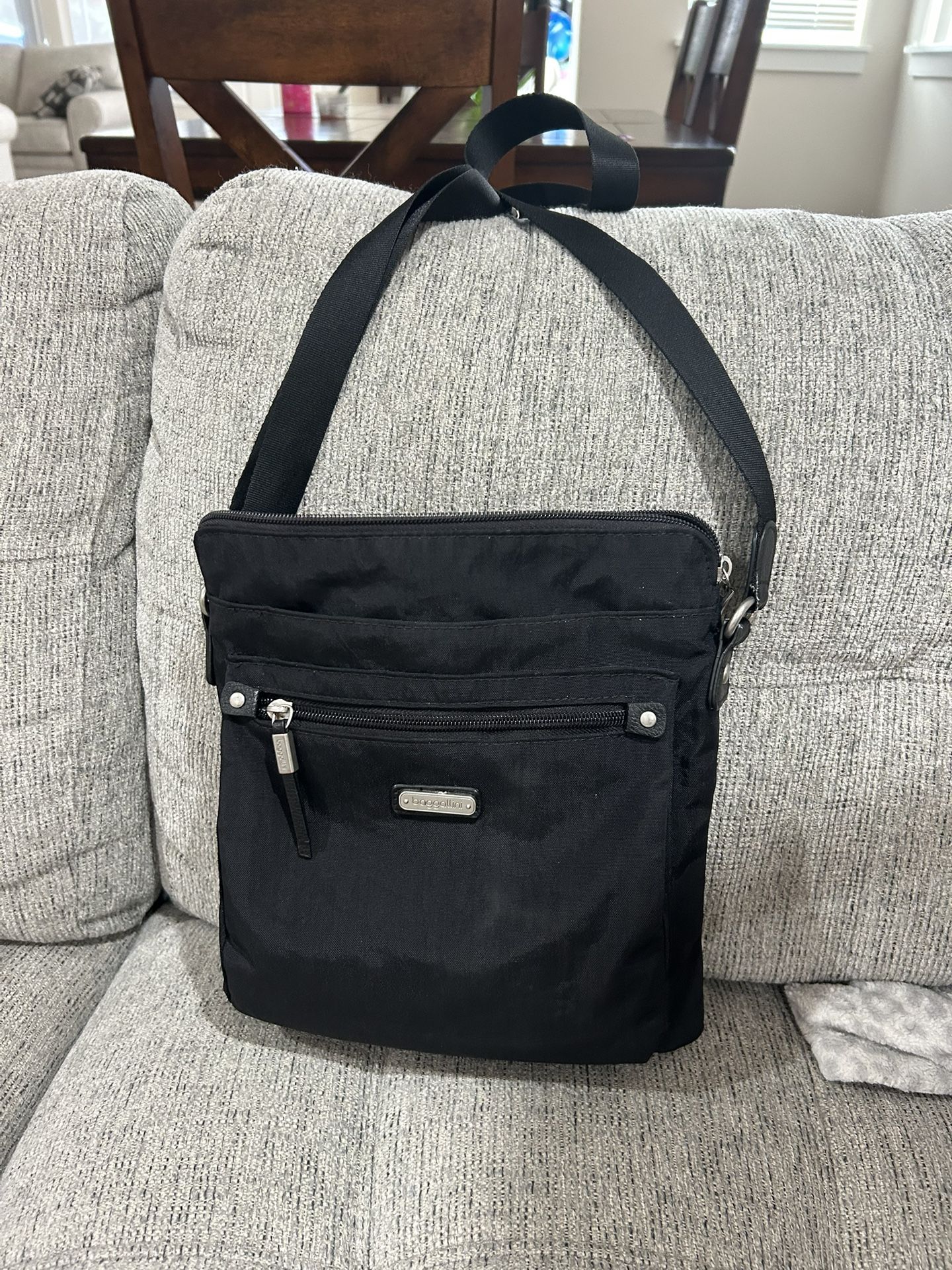 Baggallini Anti Theft Crossbody Bag