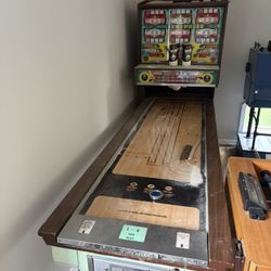 1960 Vintage Cherokee Arcade Game