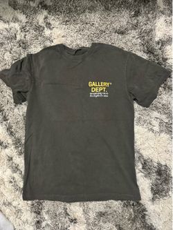 Gallery dept Tee men’s size large