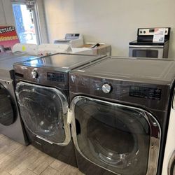 LG washer and dryer set electric with warranty dryer only works on time dryer washer is brand new