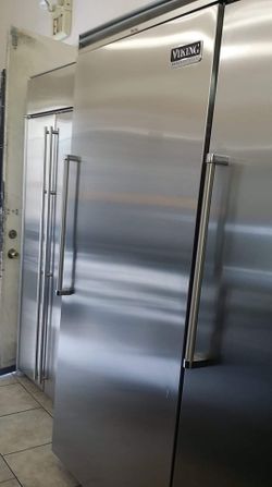 Viking refrigerator 36”W