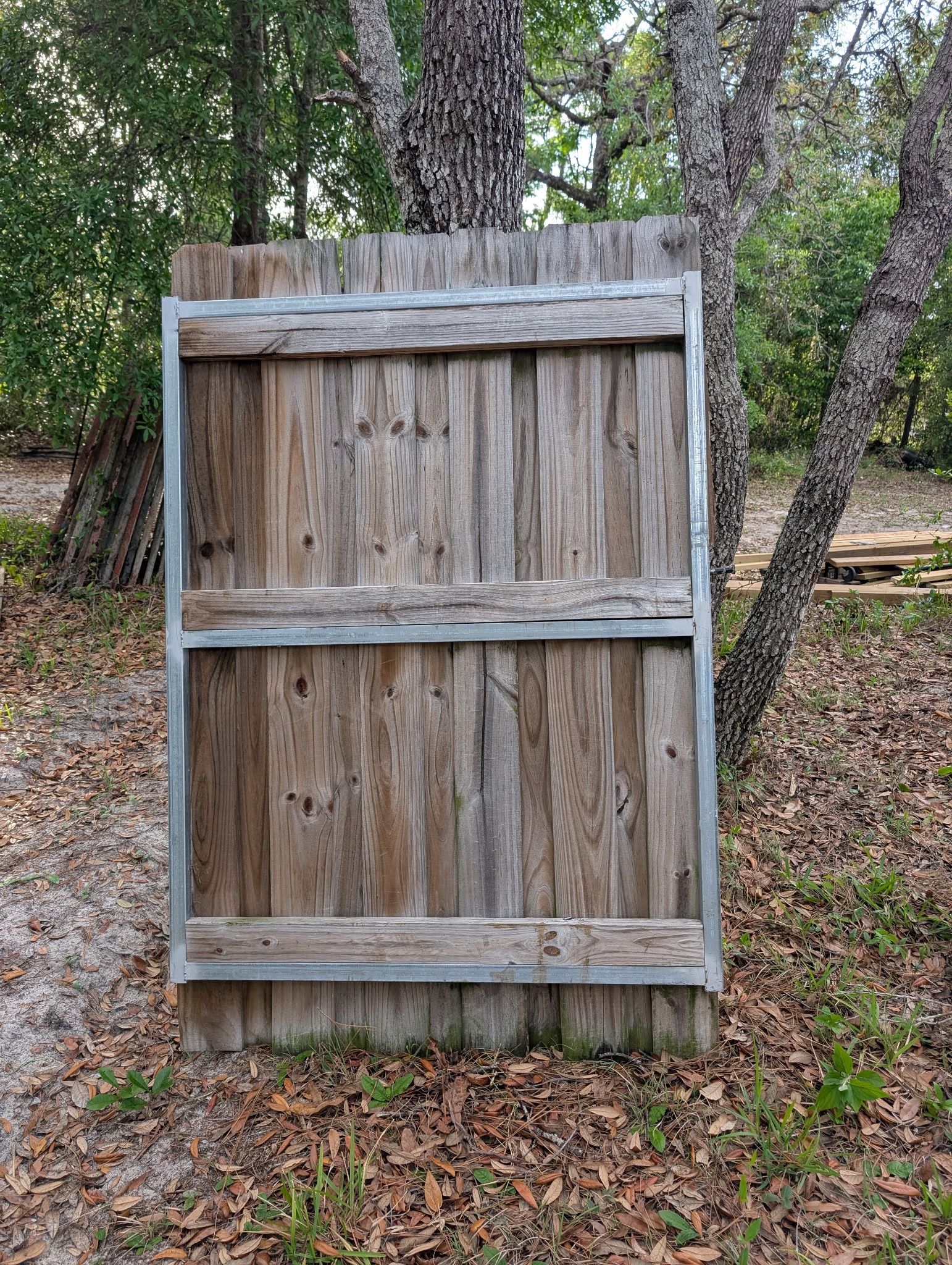 Used Gate