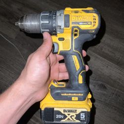 Dewalt Drill And 5ah Battery 