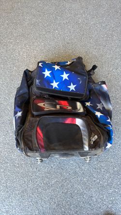 Boombah baseball bag with wheels