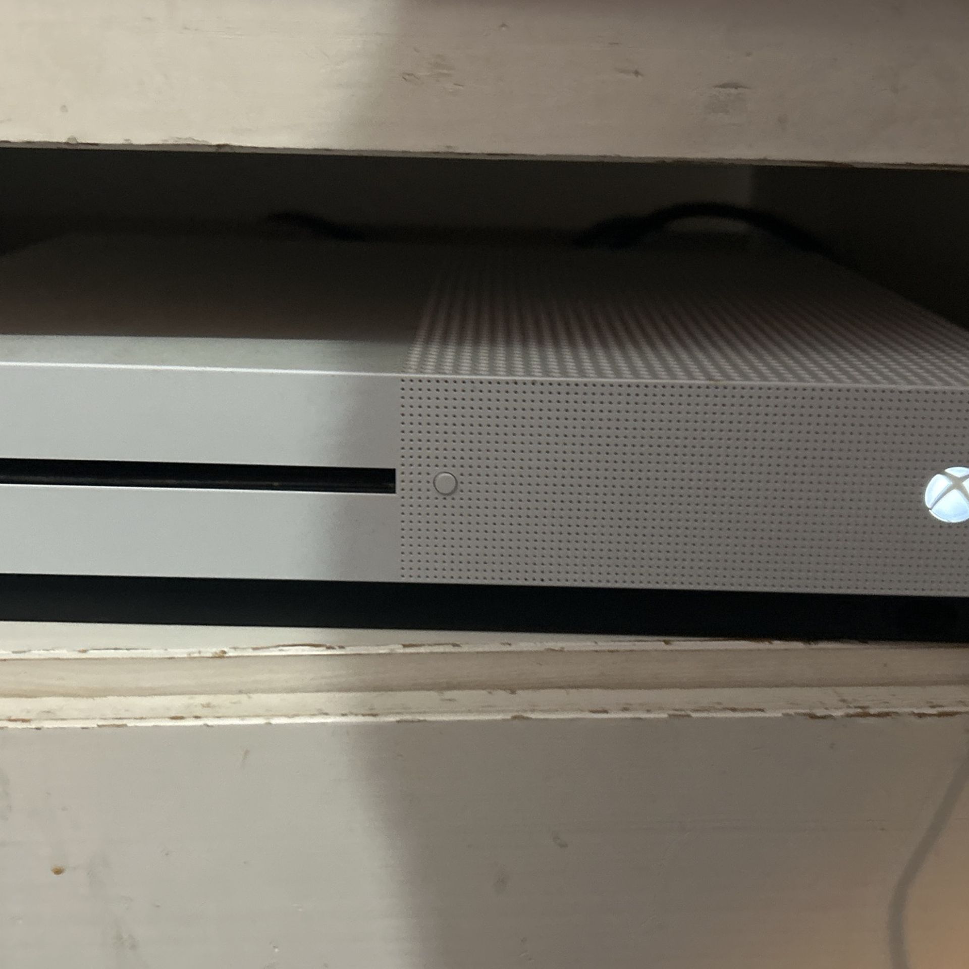 Xbox One S