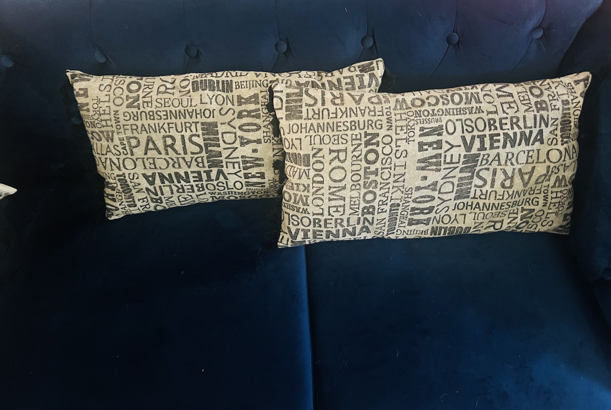 Couch Cushions 2- Most Famous Cities In The World 