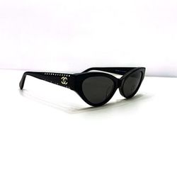 New CHANEL CATEYE Black 