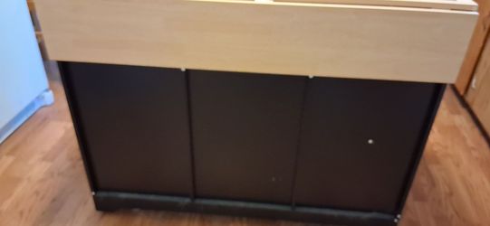 Kitchen island and stools