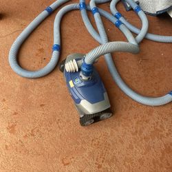 Pool Vacuum 