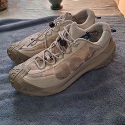 NIKE acg.beige Medida 13