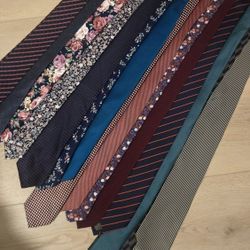 Necktie 