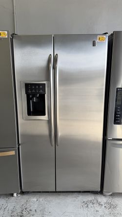 GE 36” FRENCH DOOR REFRIGERATOR 
