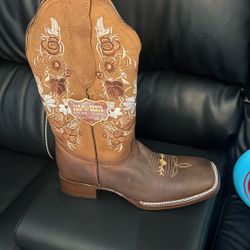 Women’s Boots