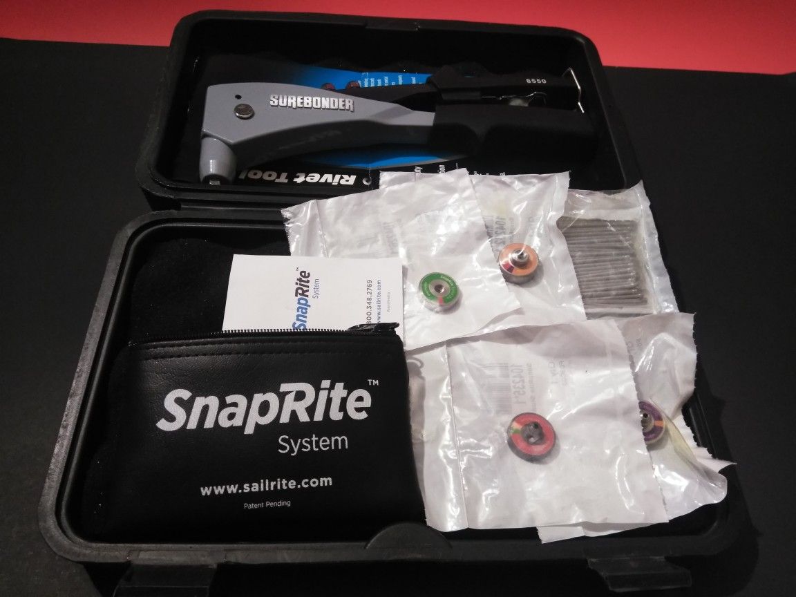 Rivet gun with snaprite system