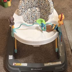 Baby Trend Walker 