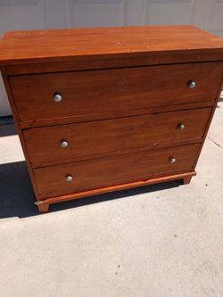 Dresser