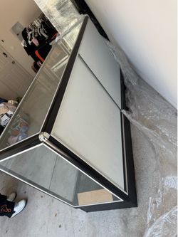 Glass box