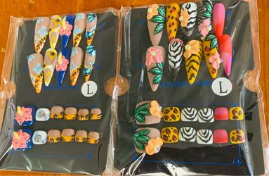 Press-On Nail Sets Size Large – $25 each