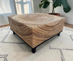 Bohemian Natural Seagrass Wicker Woven Boho Ottoman Coffee Table! Great condition! 35x35x18in