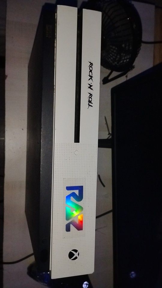 Xbox One S