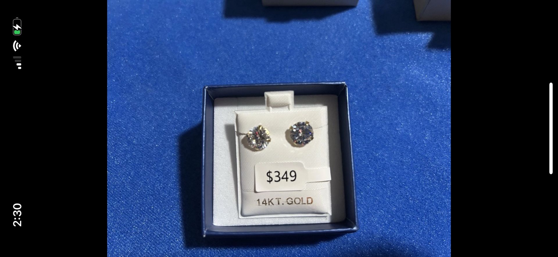 14kt gold diamond stud earrings