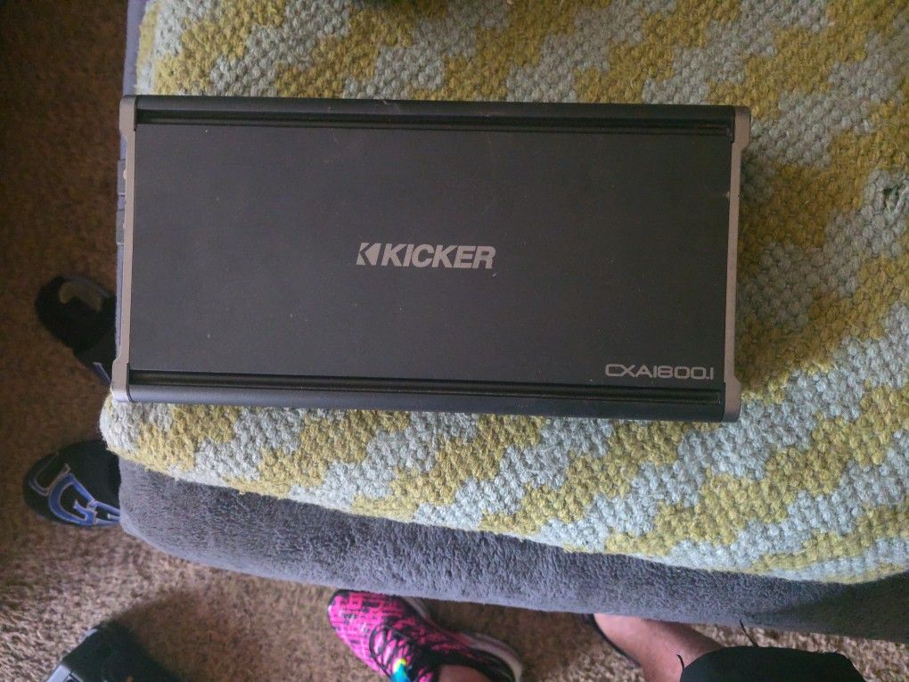 Brand New Kicker Cxa1800.1