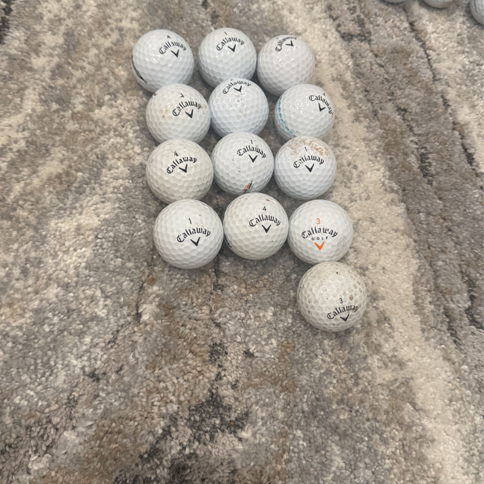 Mix Of Callaway Balls 13 Balls