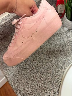 Nike Low Pink Platform